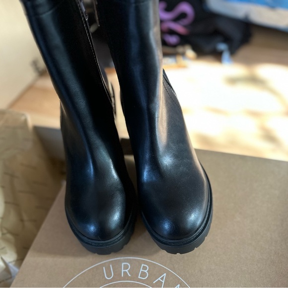 Urban Outfitters leather boots - Picture 4 of 7